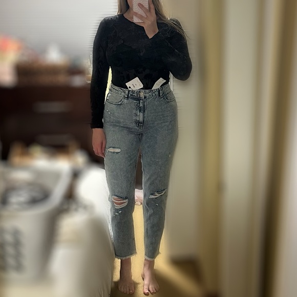 NWT Tall ripped mom jeans - Picture 2 of 4
